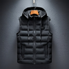 MEN'S VENTURE VEST WITH WATER-RESISTANT DESIGN